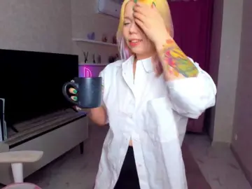 Bongacams Live Sex Cam of FunnyVibe