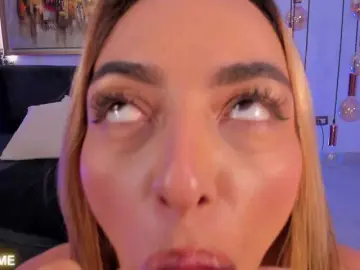 Bongacams Nude Webcam of MelissaMoore