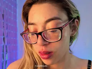 Bongacams Private Sex Chat of Charlotte-glasses