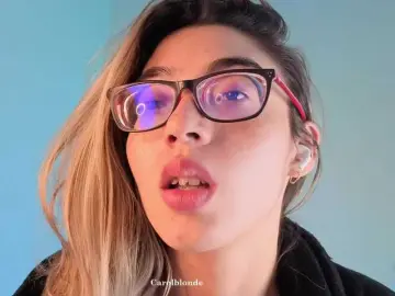 Bongacams Free Live Porn of Charlotte-glasses