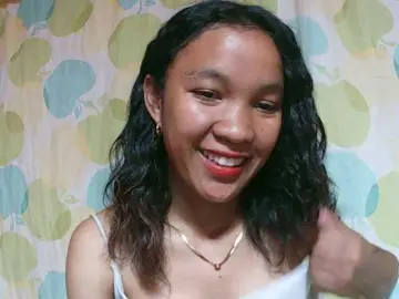 Bongacams Live Sex of Louane01