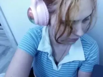 Bongacams Best live sex cam show of RedieLye