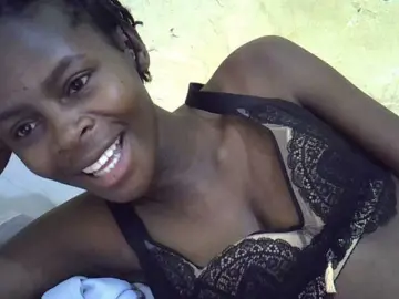 Bongacams Live Sex Cam of Sweetpussie