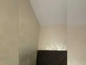 Bongacams Live Sex Cam of Big-ass----