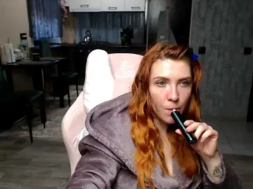 Bongacams Free Porn Cam of Regimasmile