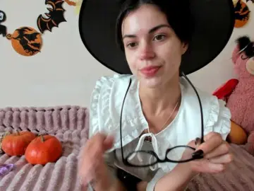 Bongacams Adult Video Chat of Honeykrisspussy