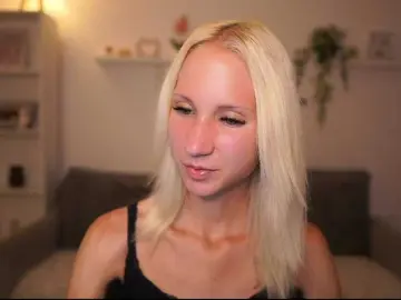 Bongacams Free Live Porn of piperperri18
