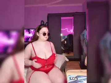 Bongacams Nude Webcam of Red-rooms