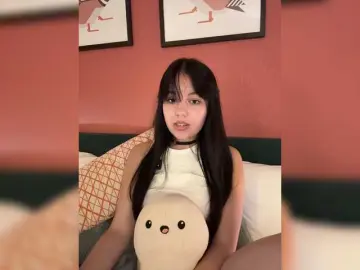 Bongacams Watch Live Sex Cams of Businkaa