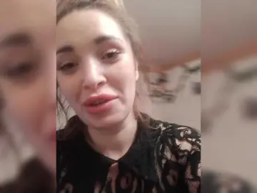 Bongacams Nude Webcam of SanyaNastya