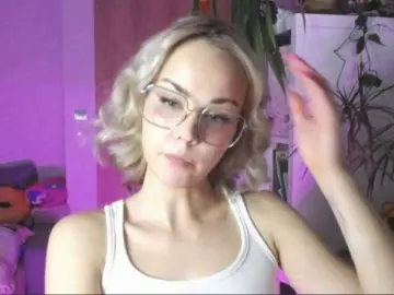 Bongacams Nude Webcam of lexieSpicy