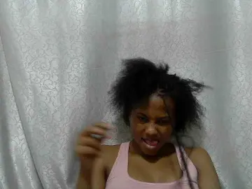 Bongacams Sex Cam of Caroldoly