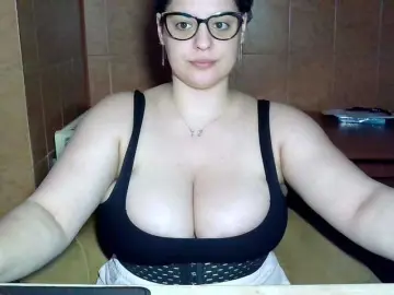 Bongacams Best live sex cam show of MoniqQuuen
