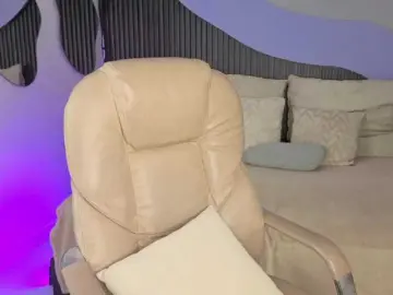 Bongacams Sex Cam of Nicolle-mariee