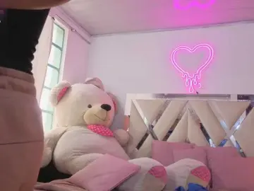 Bongacams Free Porn Cam of MILAH-TAY