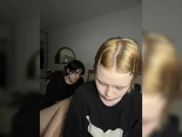Bongacams Private Sex Chat of MiaAndAlicea