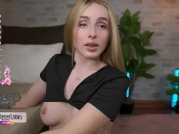 Bongacams Adult Webcam of babyyyluna