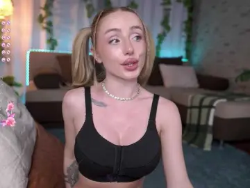 Bongacams Sex Cam of babyyyluna