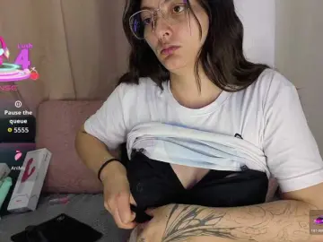 Bongacams Adult Webcam of Lesliee22