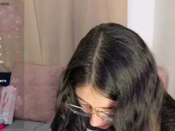 Bongacams Best live sex cam show of Lesliee22