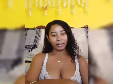Bongacams Nude Webcam of FredahSannie