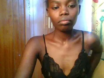 Bongacams Watch Live Sex Cams of Sweet-petite