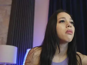 Bongacams Watch Live Sex Cams of kimmblaze