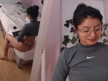 Bongacams Watch Live Sex Cams of AliciaFox07