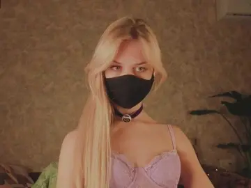 Bongacams Live Sex Cam of Meeeeow