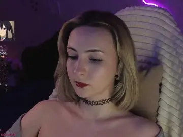 Bongacams Nude Webcam of LollyGirlMoon