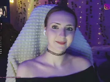 Bongacams Sex Cam of LollyGirlMoon