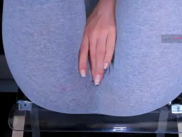 Bongacams Watch Live Sex Cams of Kira-Kell