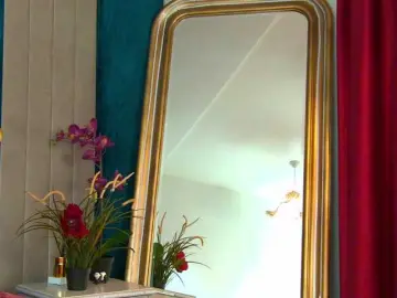 Bongacams Nude Webcam of BrunetteBombix