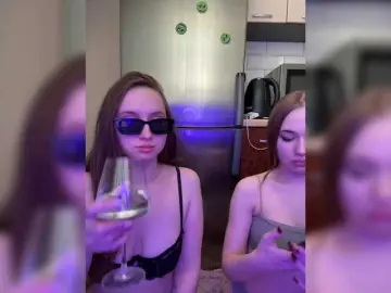 Bongacams Free Porn Cam of KiraCouple