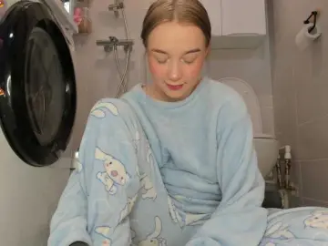 Bongacams Sex Chat of MeowMia