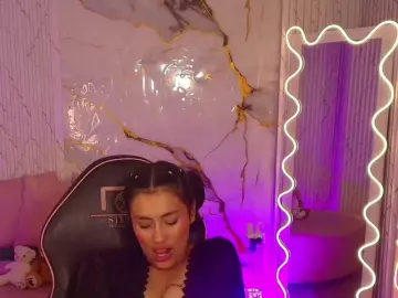 Bongacams Best Webcam of PEACHY-TAY