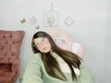 Bongacams Watch Live Sex Cams of ZooeyBelair