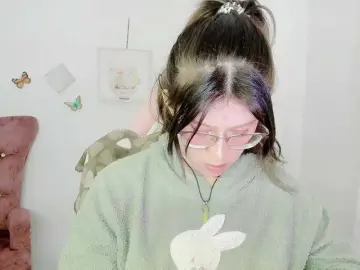 Bongacams Watch Live Sex Cams of ZooeyBelair