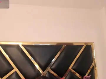 Bongacams Free Porn Cam of AprilyCrystal