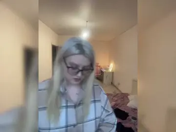 Bongacams Live Porn of DollVice