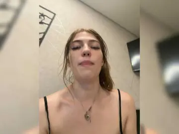Bongacams Watch Live Sex Cams of Alinagilberd03