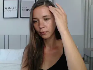 Bongacams Watch Live Sex Cams of Diana-Ra