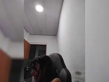 Bongacams Live Sex Cam of ROOMEXOTIC11