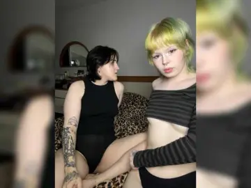 Bongacams Adult Webcam of AliceAndMia