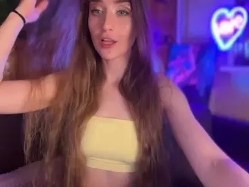 Bongacams Nude Webcam of CandyBoom