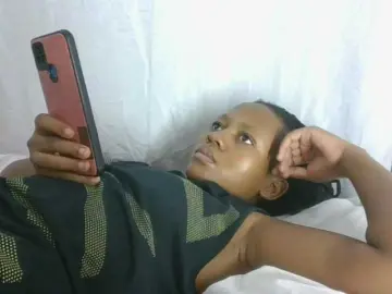 Bongacams Free Porn Cam of Queendons