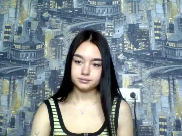 Bongacams Sex Cam of LunaDeLuxe666