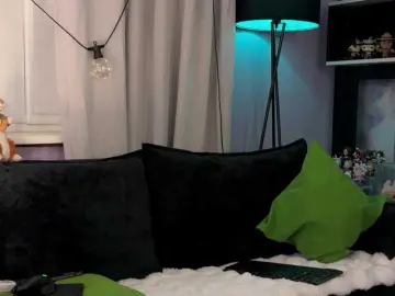 Bongacams Free Live Porn of KiraLiLime