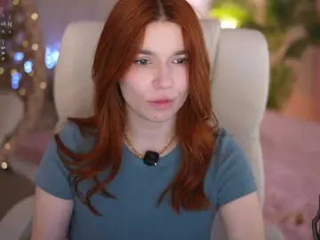 Bongacams Live Porn of RedShinee