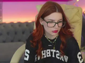 Bongacams Live Porn of RedShinee